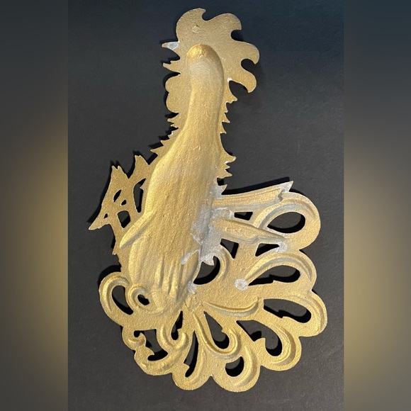 Vintage Cast Aluminum Roosters Set of 2 - Picture 4 of 4